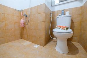 Mini Studio Green Pramuka Apartment By Travelio