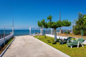 Kiko, the Coastline house Achaia Greece