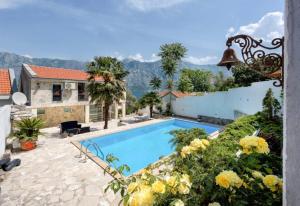 Talu Villa D’Enco Ferrari Kotor Montenegro