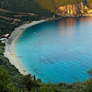 LICHNOS Babis Taverna & Rooms