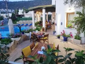 Eden Hotel