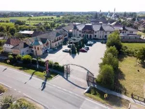 Hotel Restaurant La Conac - 沙安