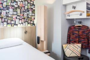 Standard Suite With 1 Double Bed and 1 Sofa Bed room in ibis Styles Reims Centre
