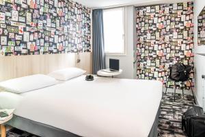Standard Room with 1 Double Bed room in ibis Styles Reims Centre
