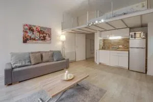 Studio mezzanine - Clim - Wifi - Centre historique - 土伦