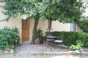 Maisons de vacances Gites avec Piscine et Jacuzzi au Mas de Cadoule : photos des chambres