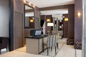 Hotels Hotel Eiffel Seine : photos des chambres