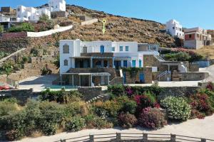 Tinos Traditional Sea Side Villa Tinos Greece