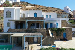 Tinos Traditional Sea Side Villa Tinos Greece