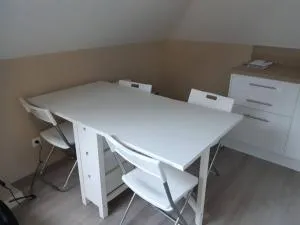 Elbeuf F2 Sweet Home combles NETFLIX WIFI - Le Bosc-Roger-en-Roumois