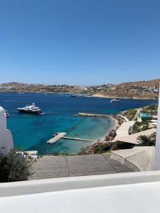 Beachfront Mykonos Guest House