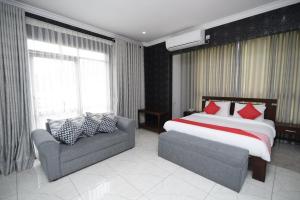 Galaxy City Hotel