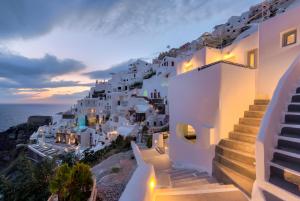 Oia Angle Cavehouse Santorini Greece