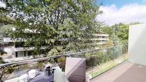 White Pearl Apartment 2.11