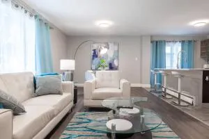 ENTIRE 2 BEDROOM APARTMENT UPTOWN WATERLOO - e2 - Ватерлоо