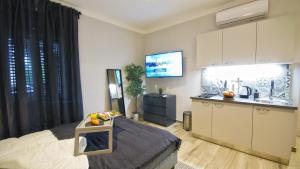 Frank-Kiss Apartments 