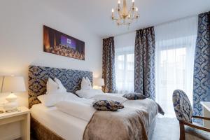 Deluxe Double Room with Balcony room in Boutique Hotel Goldenes Lamm