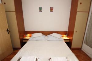 Rooms & Apartments at Grandma Marias place