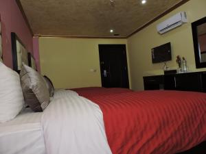 Valentine Inn Luxury
