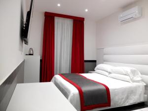 Superior Double Room  room in ASTORIA GOLDEN GATE