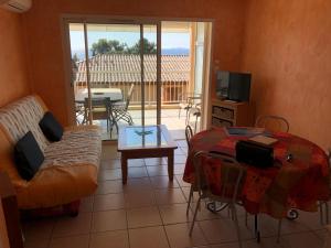 Appartements PORTICCIO, AGOSTA PLAGE vue mer pour 6 p, 2 ch, PROMO 7 nuits : photos des chambres
