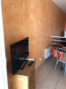 Appartements PORTICCIO, AGOSTA PLAGE vue mer pour 6 p, 2 ch, PROMO 7 nuits : photos des chambres