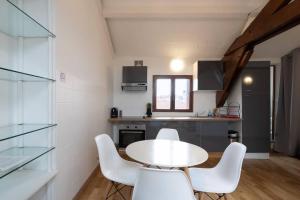 Appartements Appartement 7 - tout equipe, fonctionnel - Carmes, Toulouse : photos des chambres