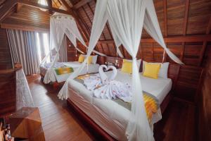 Phòng Gia Đình Nhìn Ra Biển (Family Room with Sea View)