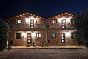 Villa in the Olive Trees - Áyioi Pándes