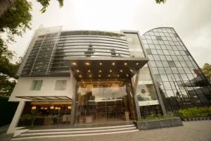 HOTEL SAVITHRI - Attingal