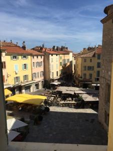 Appartements Studios des Templiers : photos des chambres