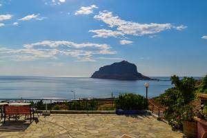 Paraschou Guesthouse