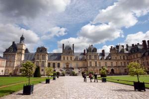 Maisons d'hotes Millygite Chalet-on-wheels by the river : photos des chambres