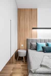 Waterlane Island - Riverview Pool, SPA, Gym & Parking by Downtown Apartments