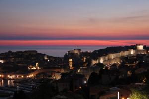 Two-bedroom apartment "Belvedere Dubrovnik" - Old Town and sea views