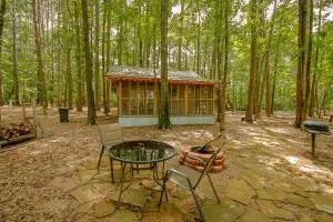 Happy Pine Cone - تايلر