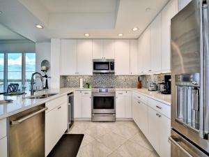 Sandpipers Cove 503 Sandpipers Cove Waterfront 3 Bedroom 2 Bathroom 23141