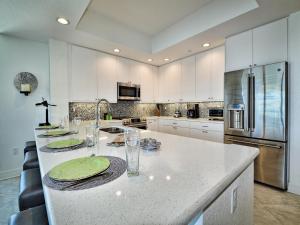 Sandpipers Cove 503 Sandpipers Cove Waterfront 3 Bedroom 2 Bathroom 23141