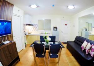 2BR Unit 2426 Sanremo Oasis ARC Home Rentals