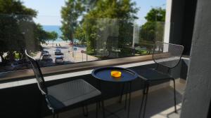 Deluxe Double Room with Balcony and Sea View room in H&M Hotel B&B