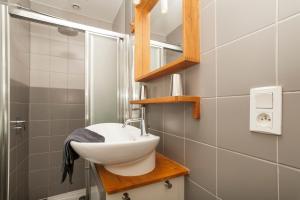 B&B / Chambres d'hotes Atlanticvilla : Chambre Double - Vue sur Piscine