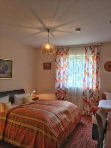 Triple Room room in Hotel Attaché