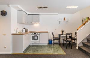 Powder Tower Apartment in Old Town