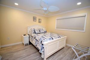 Ocean Hideaway 206 Condo