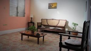 Habitación cómoda en casa céntrica.