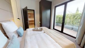 White Pearl Apartment 4.03