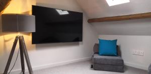 The Three Horseshoes