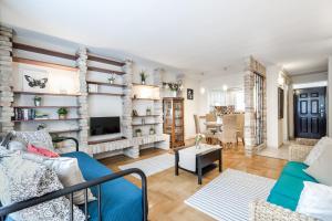 BpR Golden Corner Suite with balcony & AC