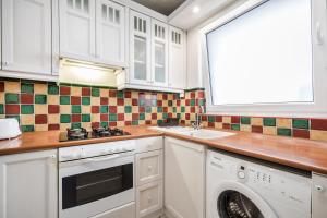 BpR Golden Corner Suite with balcony & AC