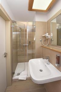 Superior Double Room room in Port Inn Hotel